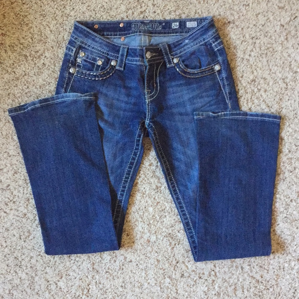 Miss Me jeans Sz 28 / L 31  Mid- Rise / Easy Boot